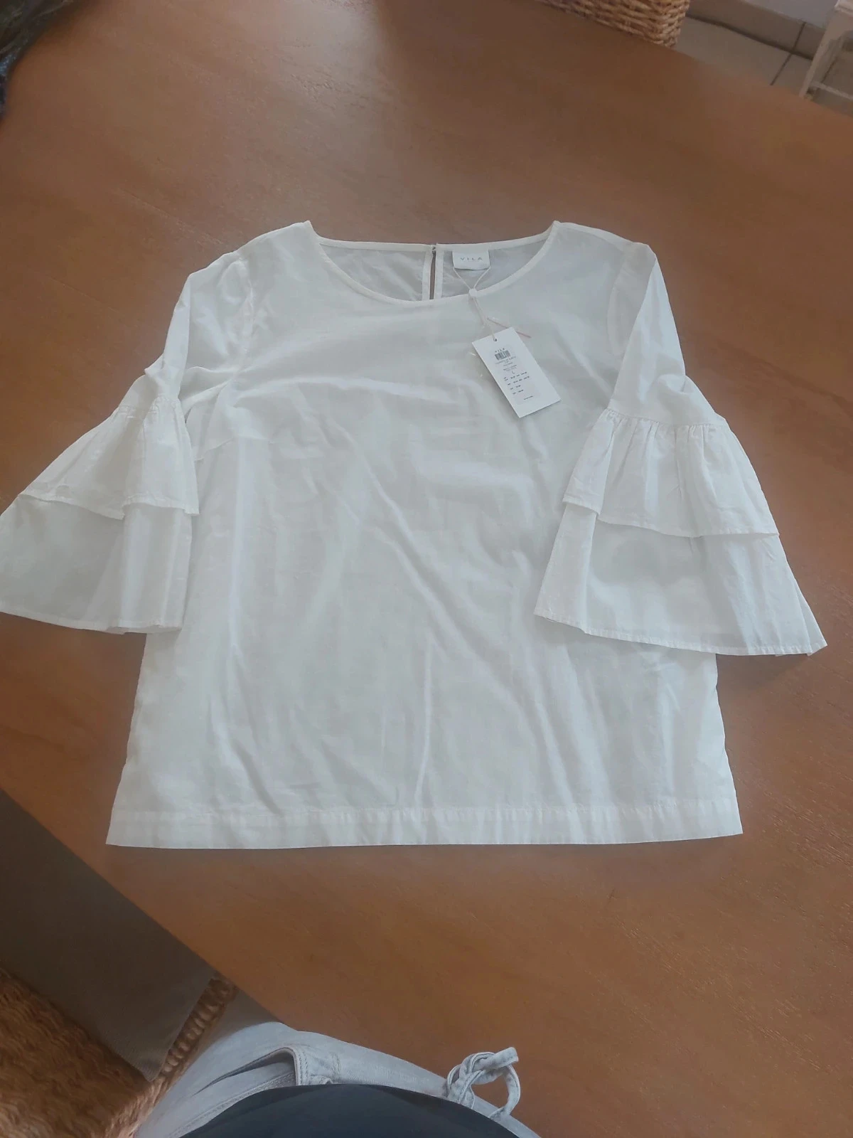 Jolie blouse de la marque Vila T L neuve🌸 – photo 2